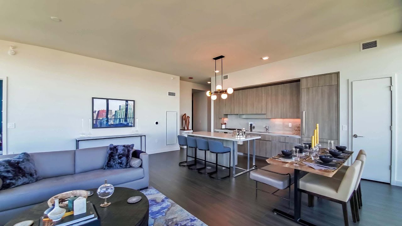A Skyline 3-bedroom, 3 ½ bath at the South Loop's iconic new NEMA