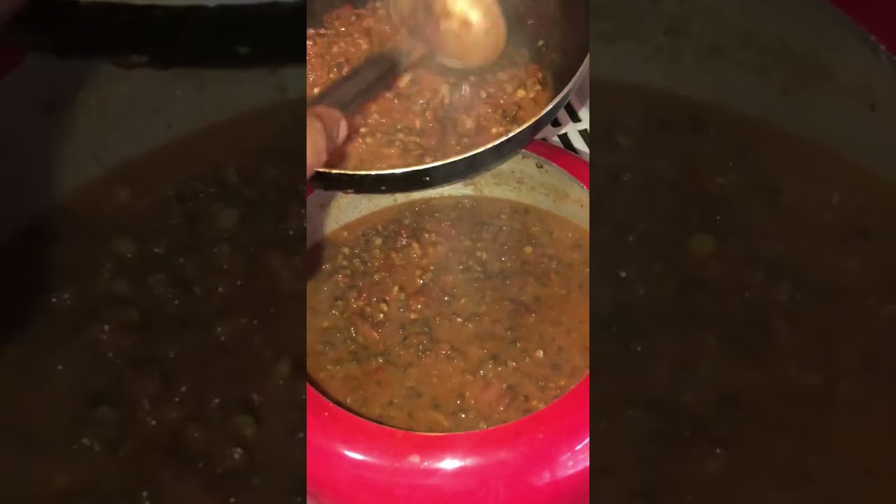Aaj banaya sunday lunch me restaurant style daal makhni with lacha parantha