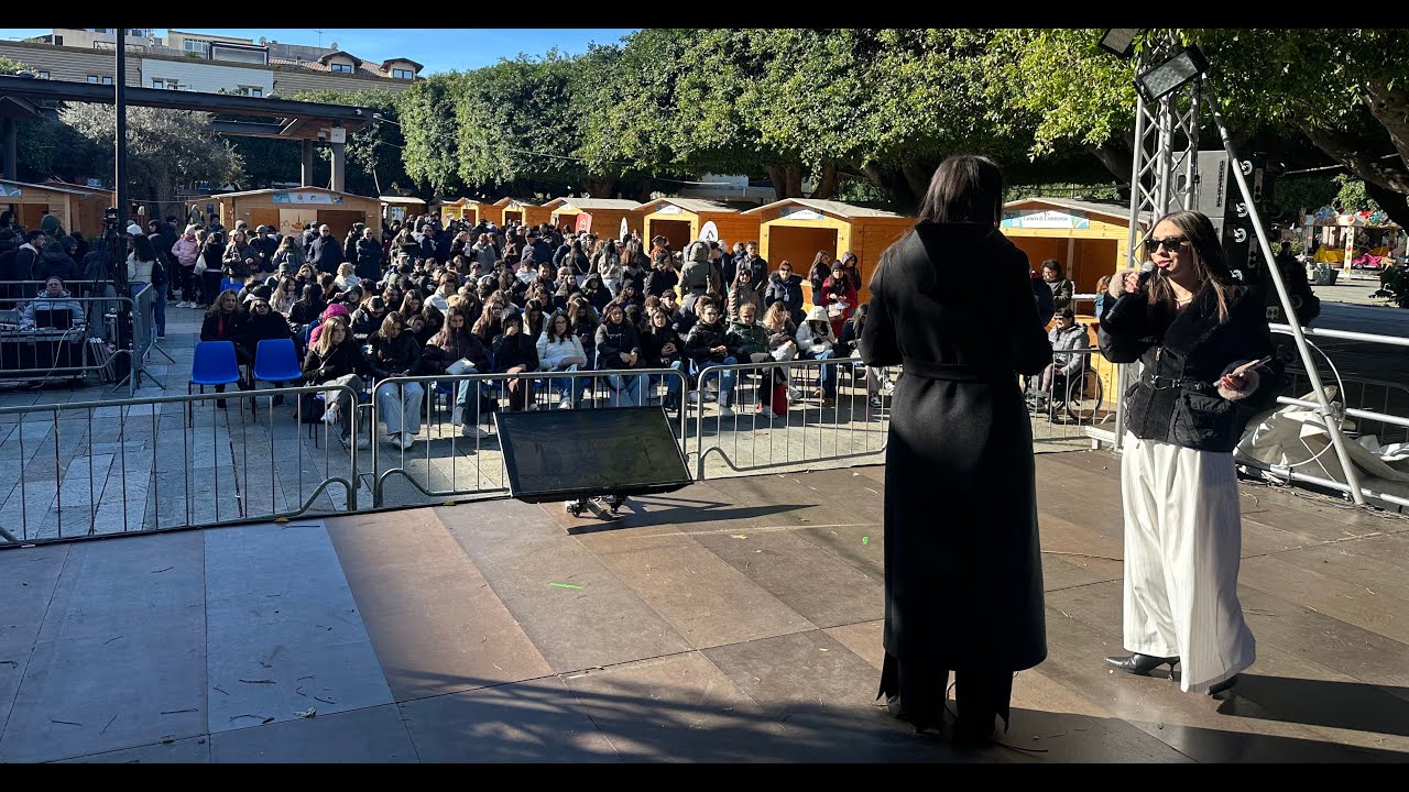 Piazza Cairoli diventa il villaggio dell'orientamento. "I giovani potranno incontrare 40 aziende"
