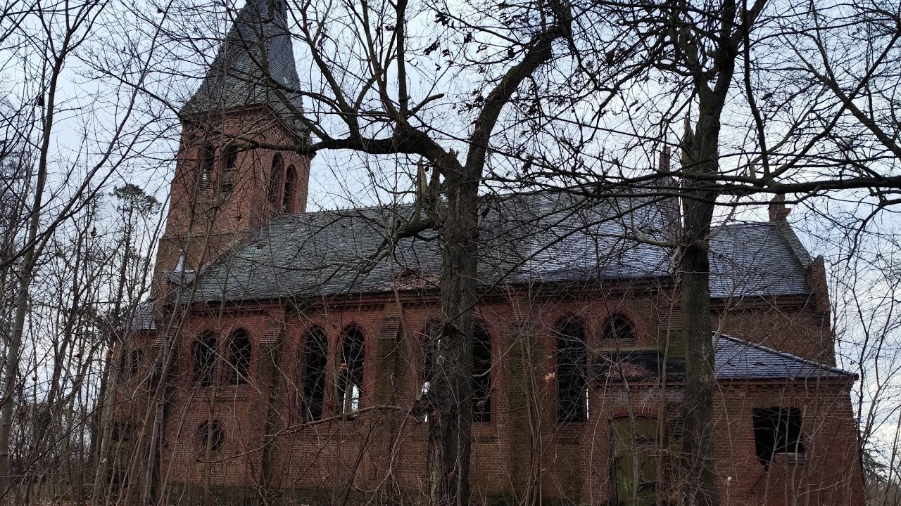 #Urbex#opuszczony#kościół wZrazimiu