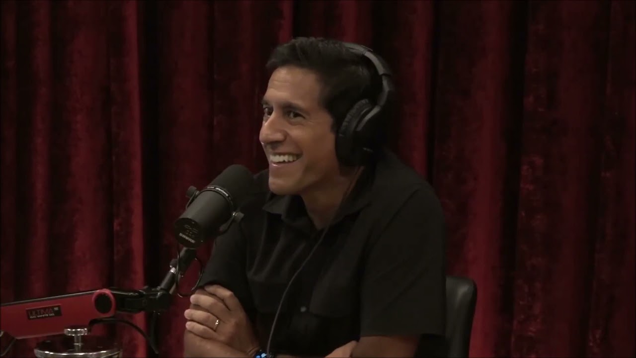Joe Rogan Confronts Sanjay Gupta About Covid-19
