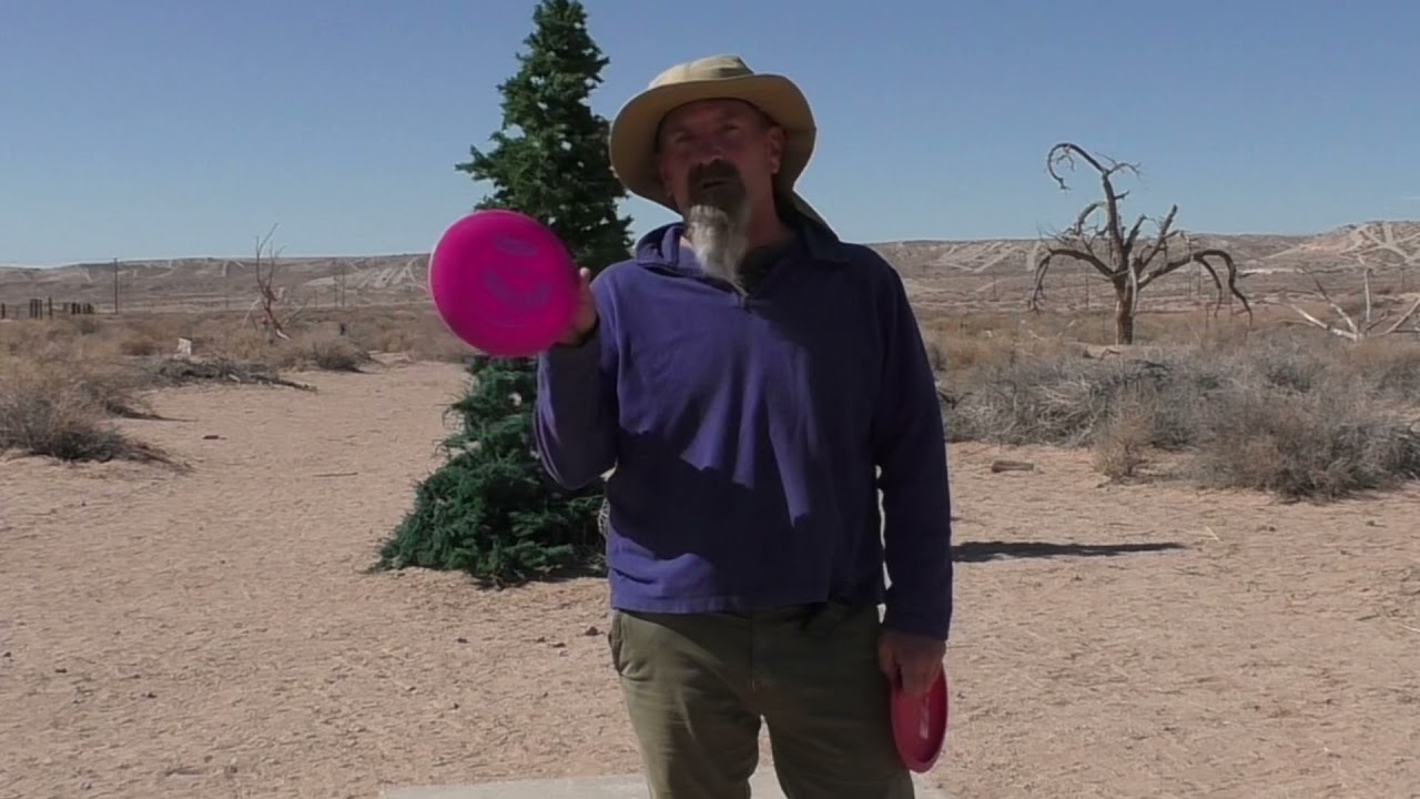 Disc Golf Improve your Backhand with Nomad Dan.