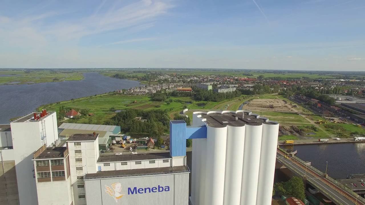 Wormerveer Meneba meelfabriek de Vlyt en de Tyd Toren van Wormer