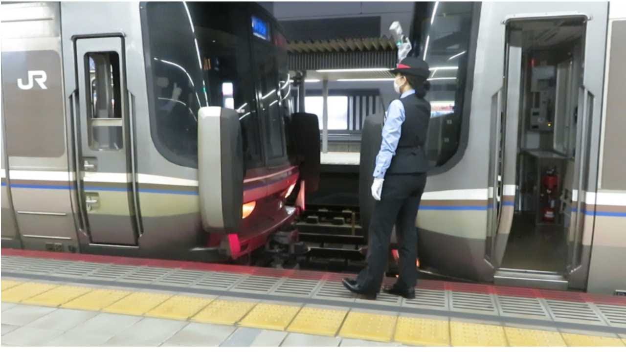 新快速　連結の瞬間