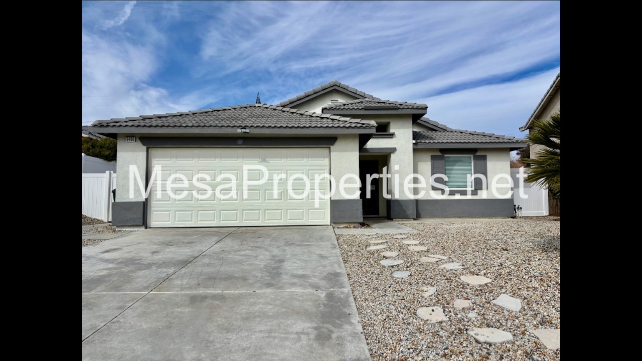 Beautiful 4 Bed 2 Bath Home in Victorville with Solar Panels!