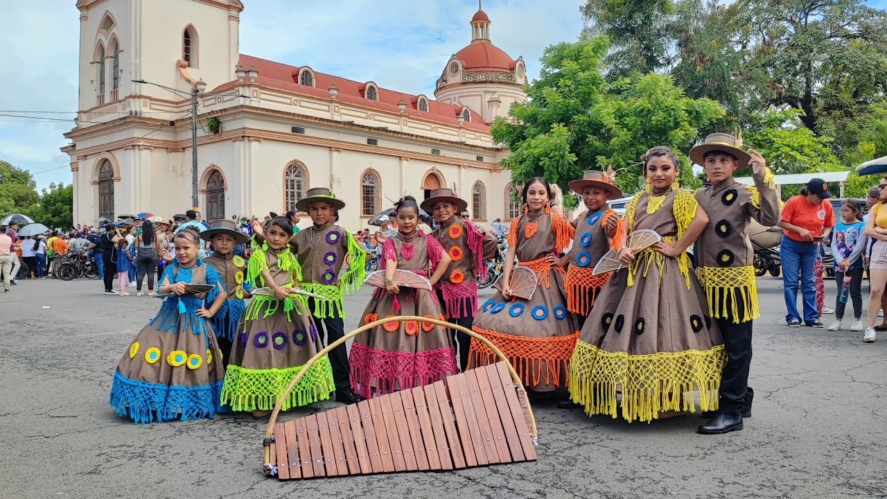 Baile Folclórico Infantil Blasón De Masaya
