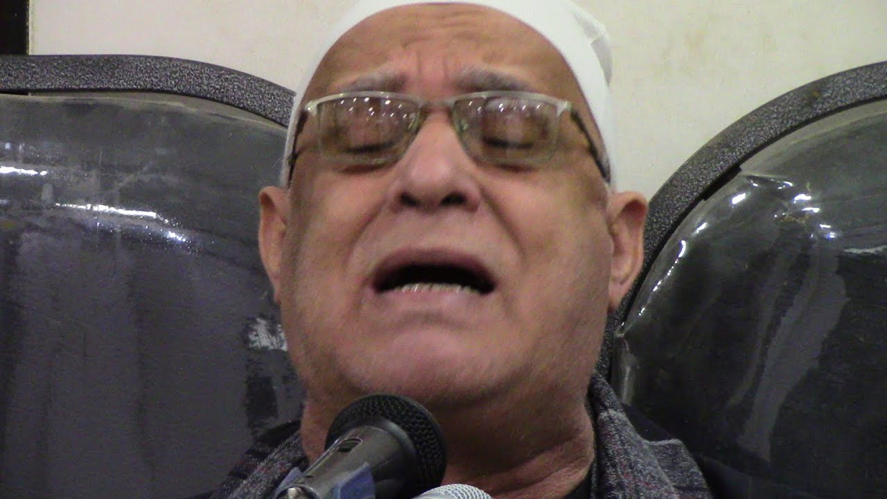 بكاء الشيخ محمد حامد السلكاوي بعد أول تلاوه بعد قرار وقفه من الإذاعة لمدة عام