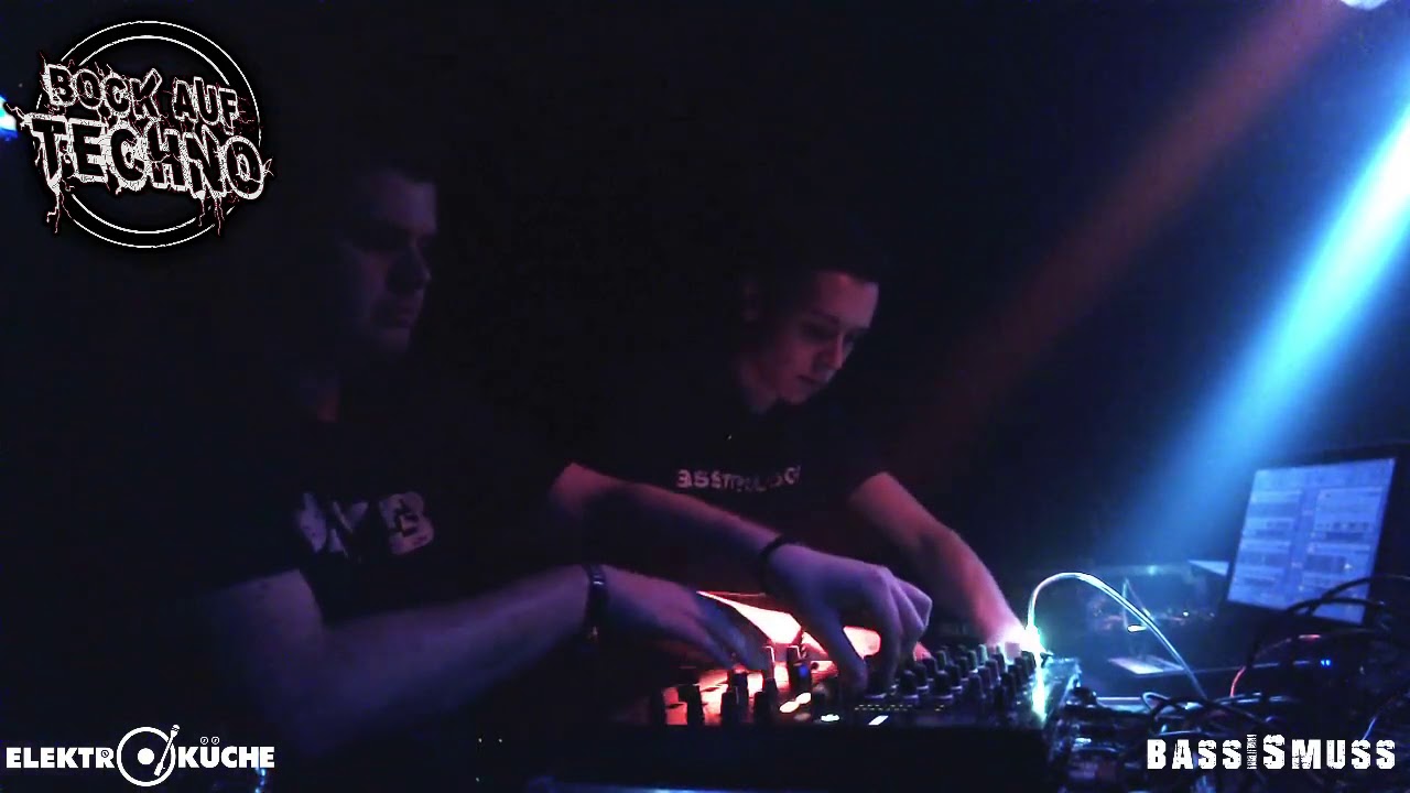 Jay B b2b Basstrologe @ Elektroküche Köln - Bassismuss - 04.01.19