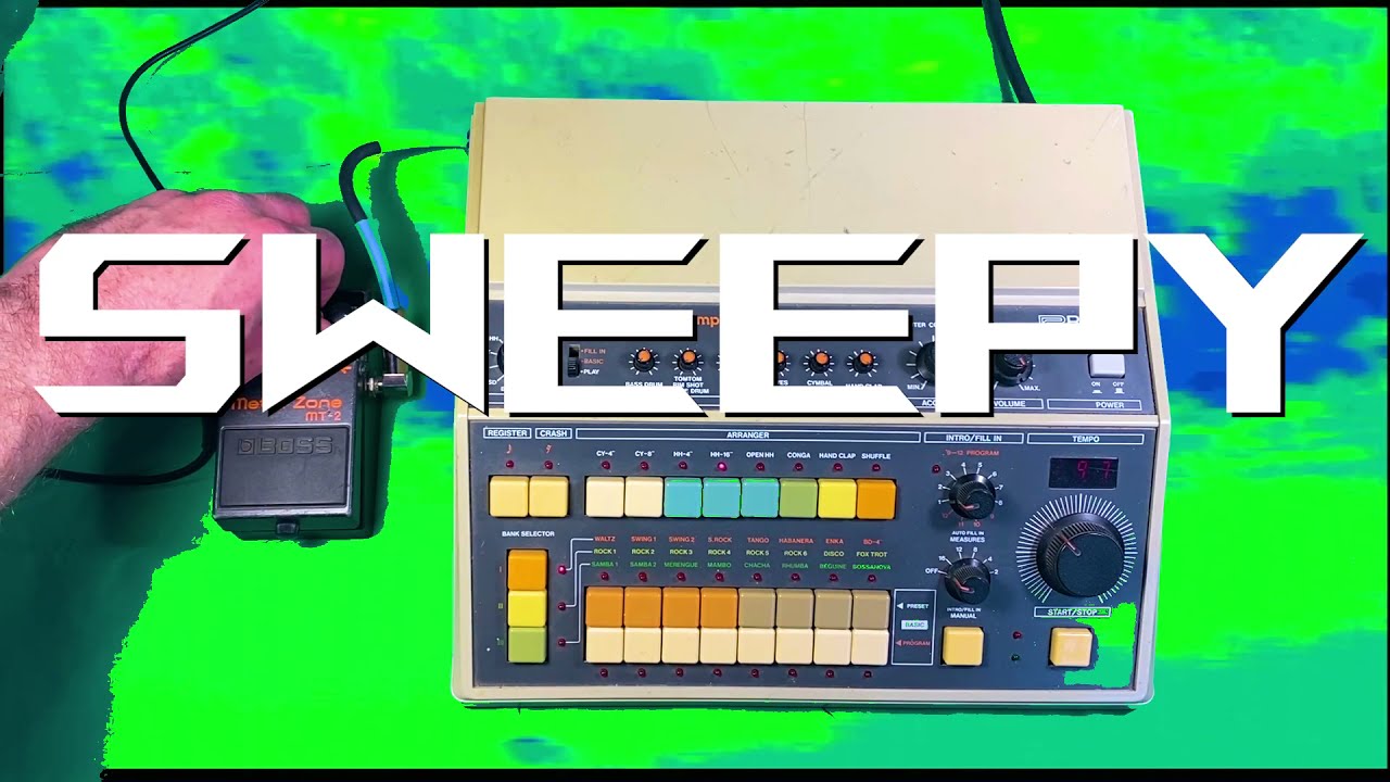 ROLAND CR-8000 THRU BOSS MT-2 METAL ZONE [NO TALKING]