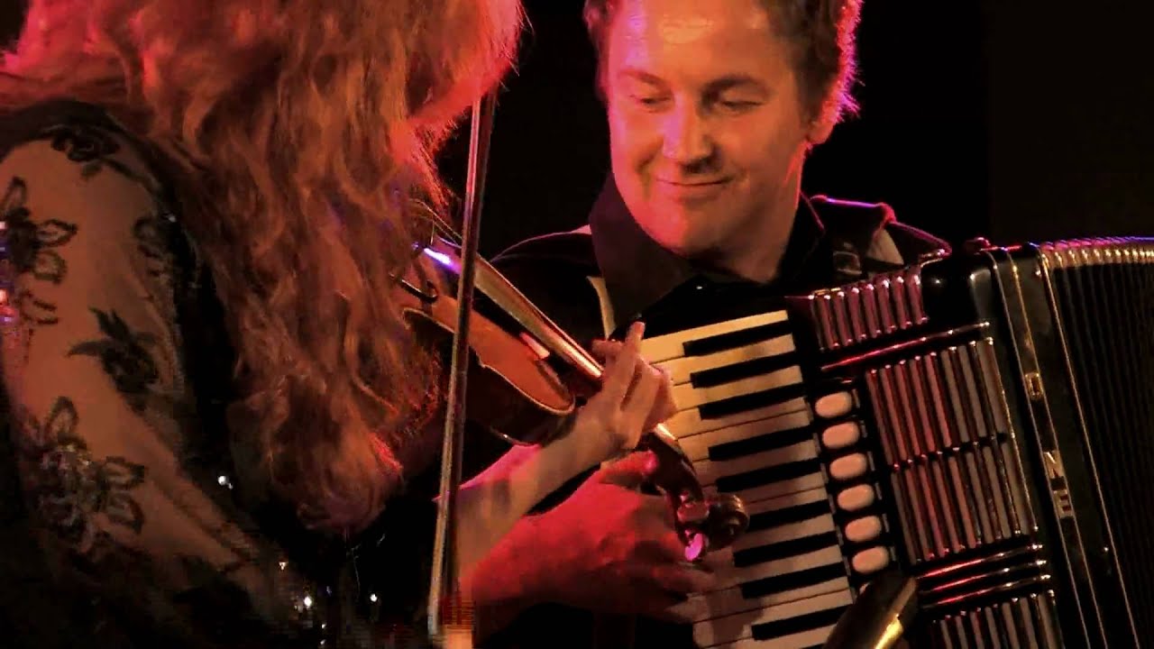 Martina Eisenreich & Lauschgold - DUELING BANJOS
