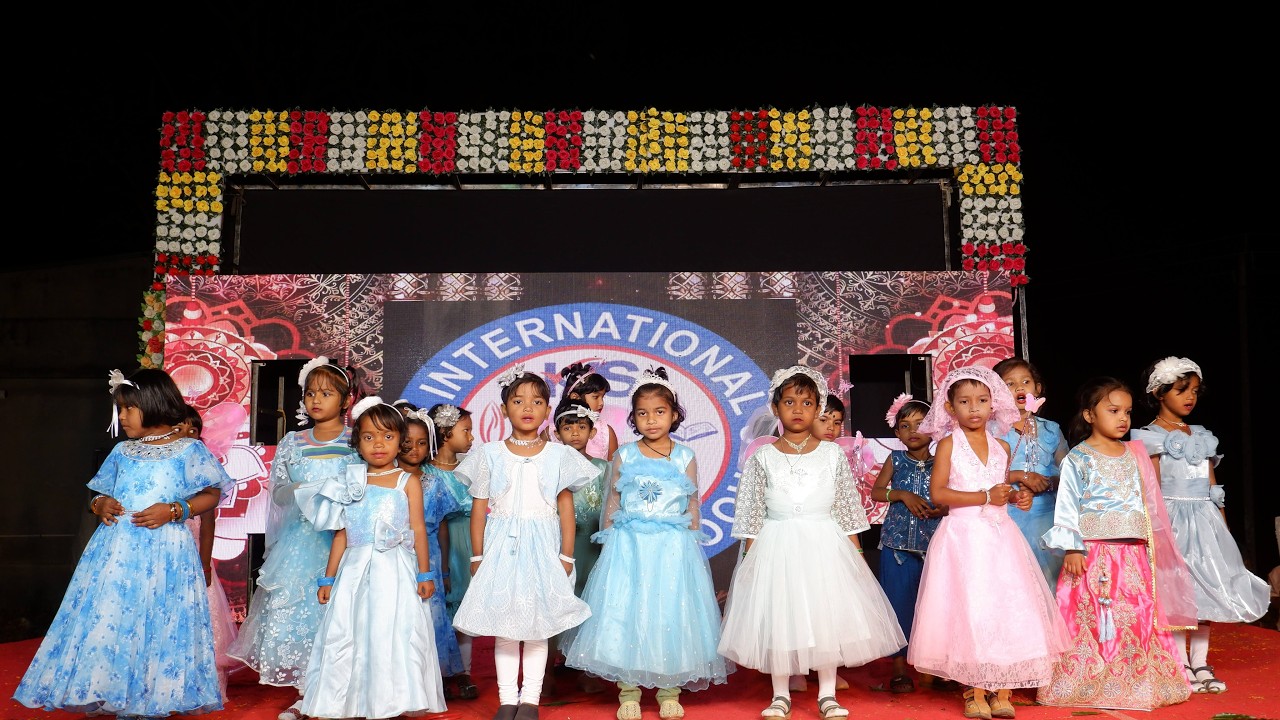 SHEILA Remix || LKG Girls || The Space Odyssey || Annual Day 2026 || Kautilya International School