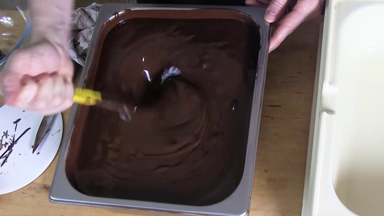 LA METHODE du temp&eacute;rage du chocolat NOIR avec une temp&eacute;reuse &agrave; AIR