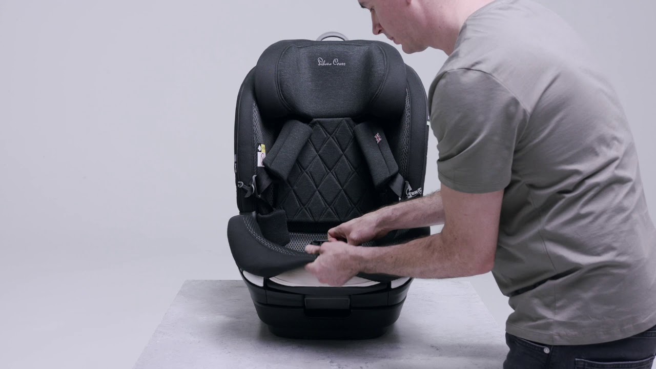 Silver Cross Balance i-Size | Bournemouth Baby Centre