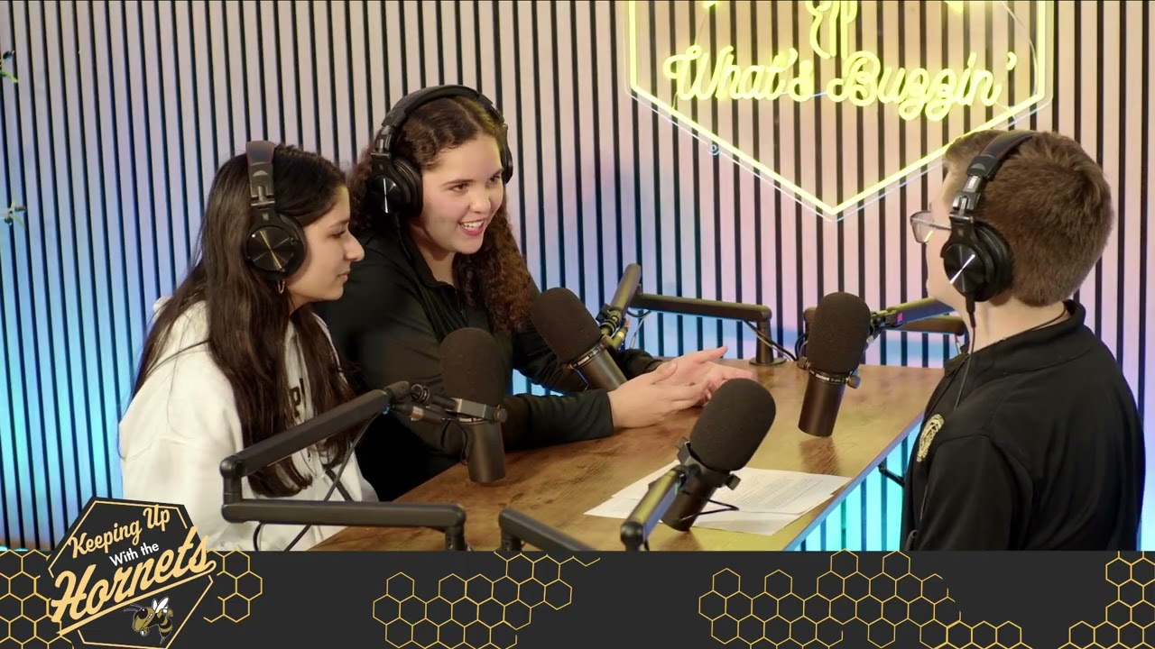 Keeping Up With The Hornets: Cards for Kindness – S1E9