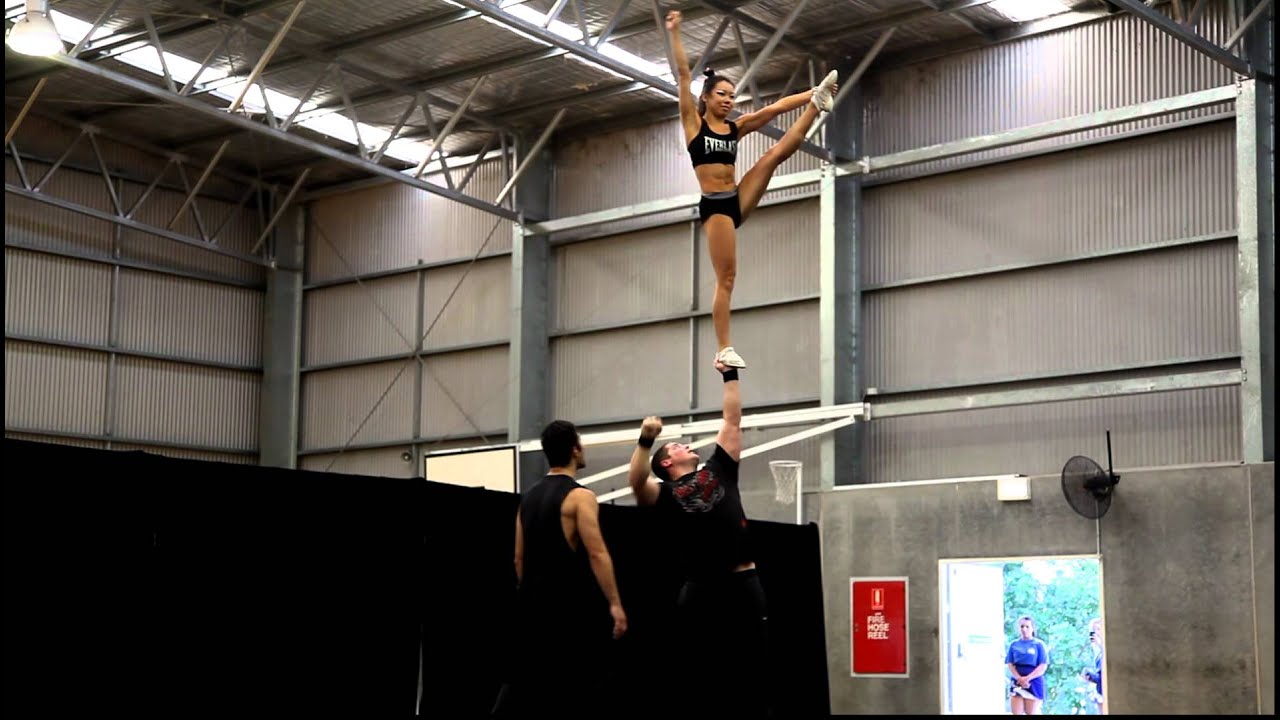 Derrick and Nicole - Level 6 Partner Stunt - Oct 2011
