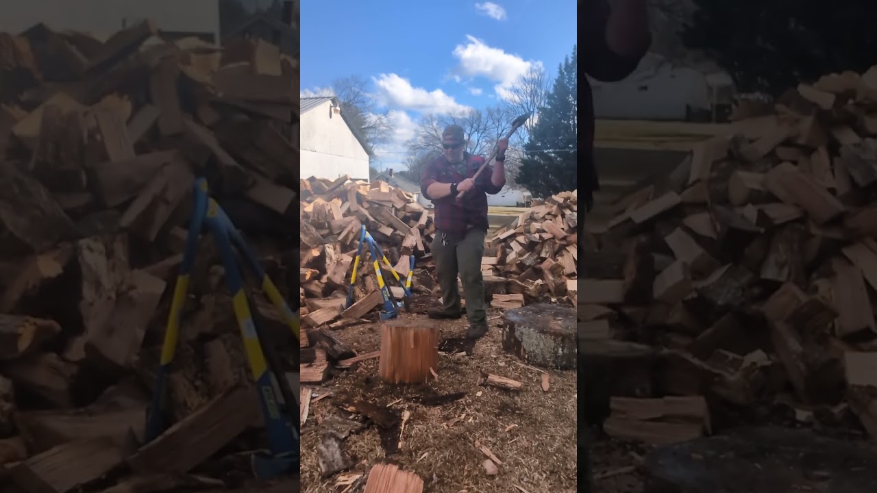 Doing a little chipping on this. Seasoned red oak 🪵 round with ol reliable.