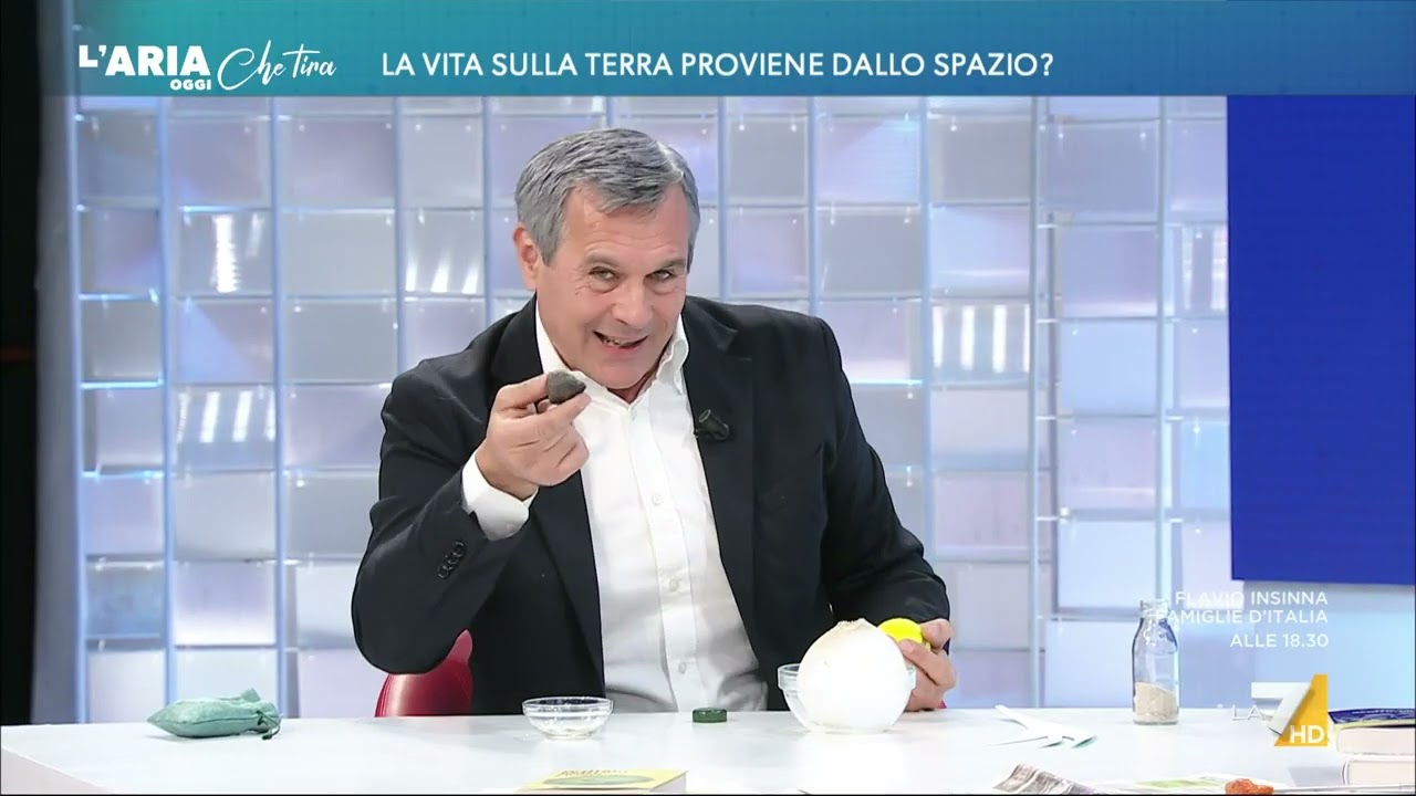 La vita sulla Terra proviene dallo Spazio? Il fisico Valerio Rossi Albertini: 