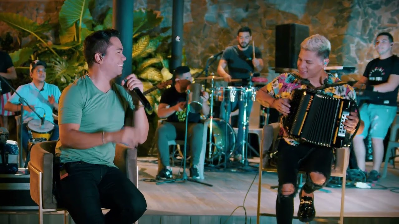A La Antig&uuml;ita Video Oficial - Michel Torres