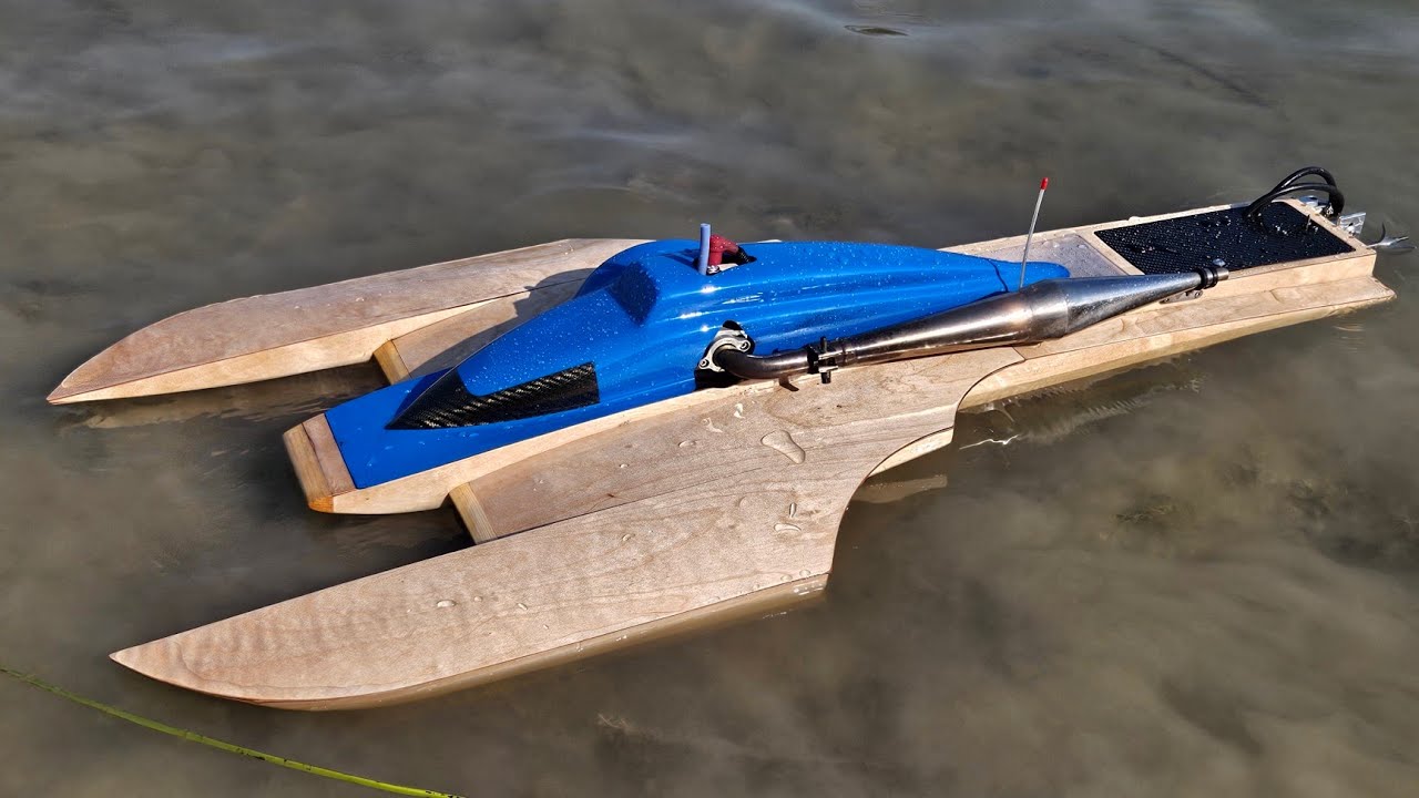 BASH & SPLASH - Hanging with the Crew RC Boating. 
