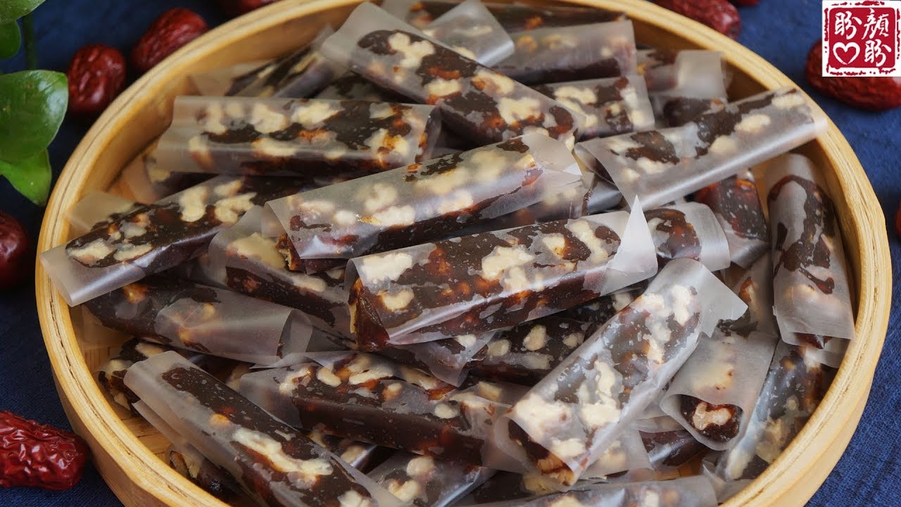Jujube and walnut cake。自制红枣核桃糕，软绵不粘牙，养颜又补脑，超级好吃！
