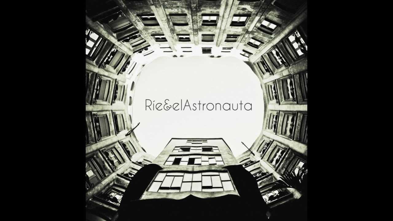 01. FIRE (Ríe&elAstronauta)