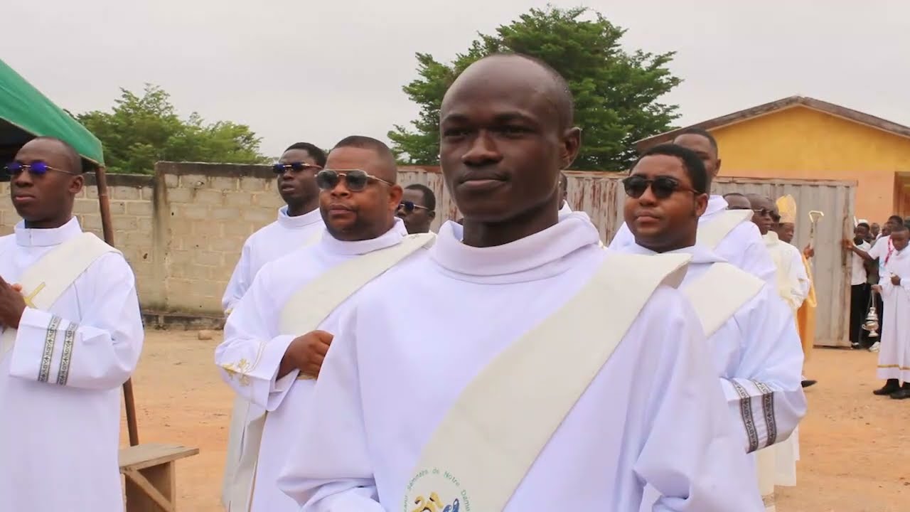 ÉCHOS DES DIOCÈSES / ORDINATION DIACONALE A SAINTE MONIQUE D'AGBOVILLE