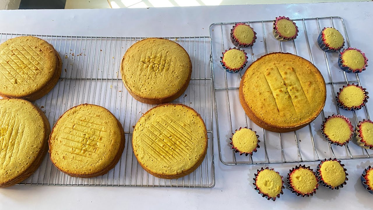 Upgrade Your Vanilla Cake / Creamy And Rich Vanilla Cake