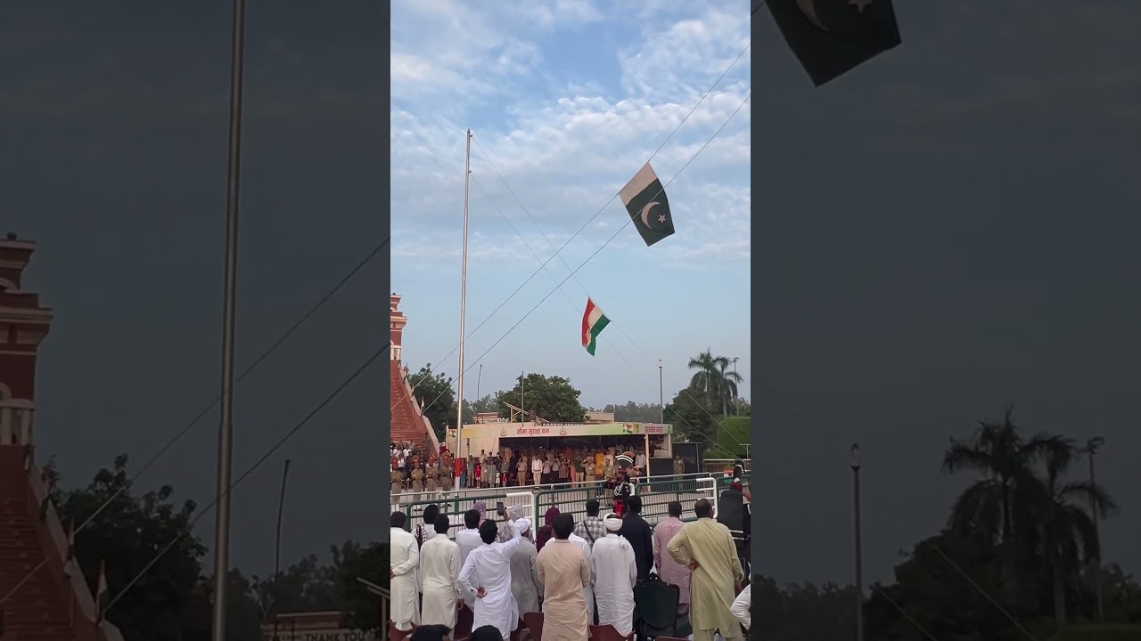 Flag lowering ceremony at Ganda Singh border 🇵🇰🇮🇳#shorts #military #ytshorts #pakistan #india