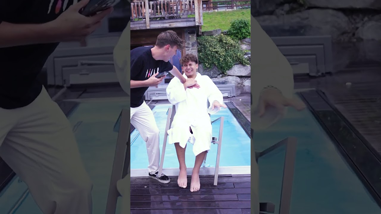 Sing or Swim im Dorfkinder Haus 😍 | Finnel #shorts