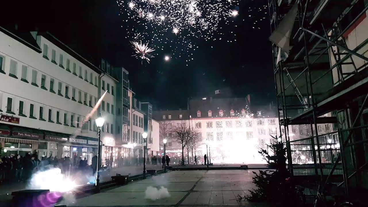 Silvester Feuerwerk Koblenz 2017 17/18 M&uuml;nzplatz