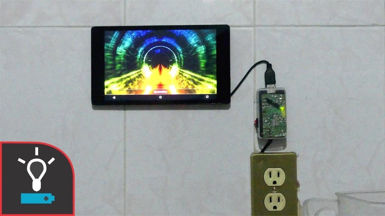 Tablet Reciclada En La Pared