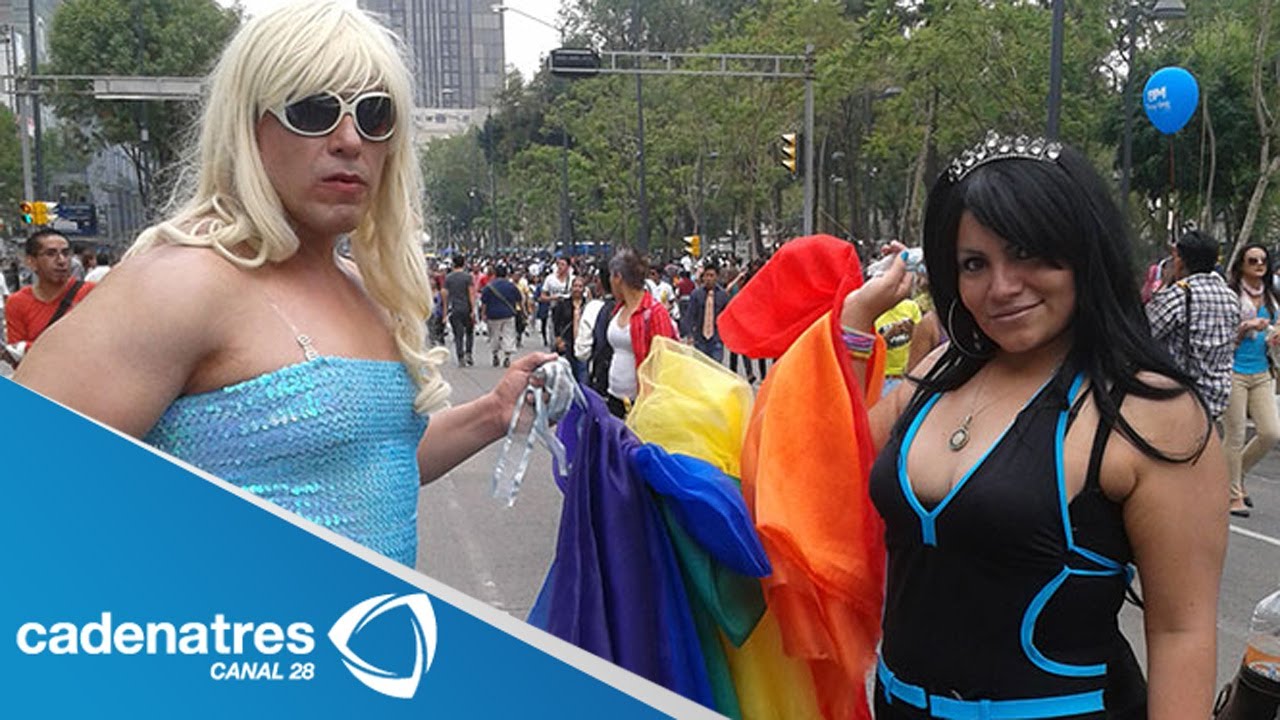 Comunidad gay marcha contra la discriminaci&oacute;n y a favor de la libertad sexual