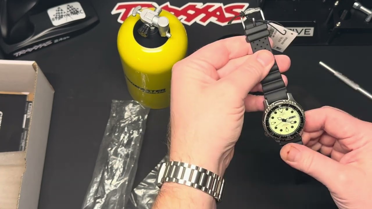 Unbox Citizen Promaster NY0040-09W. OBS Denna video är ej RC-relaterad!!