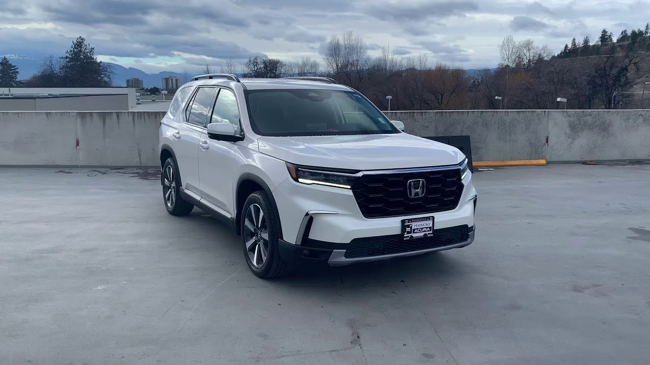 AU3564 - 2025 Honda Pilot Touring