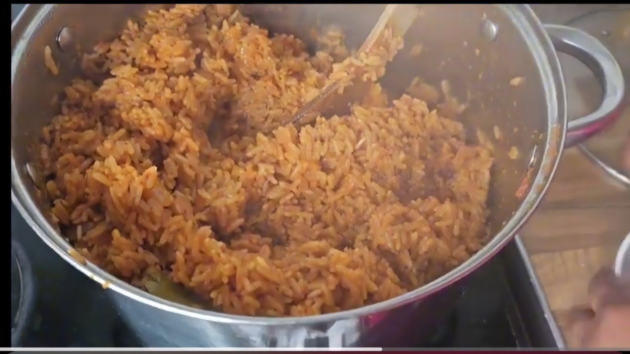 How To Make The Perfect Jollof | Smokey, Rich and Delicious. 
