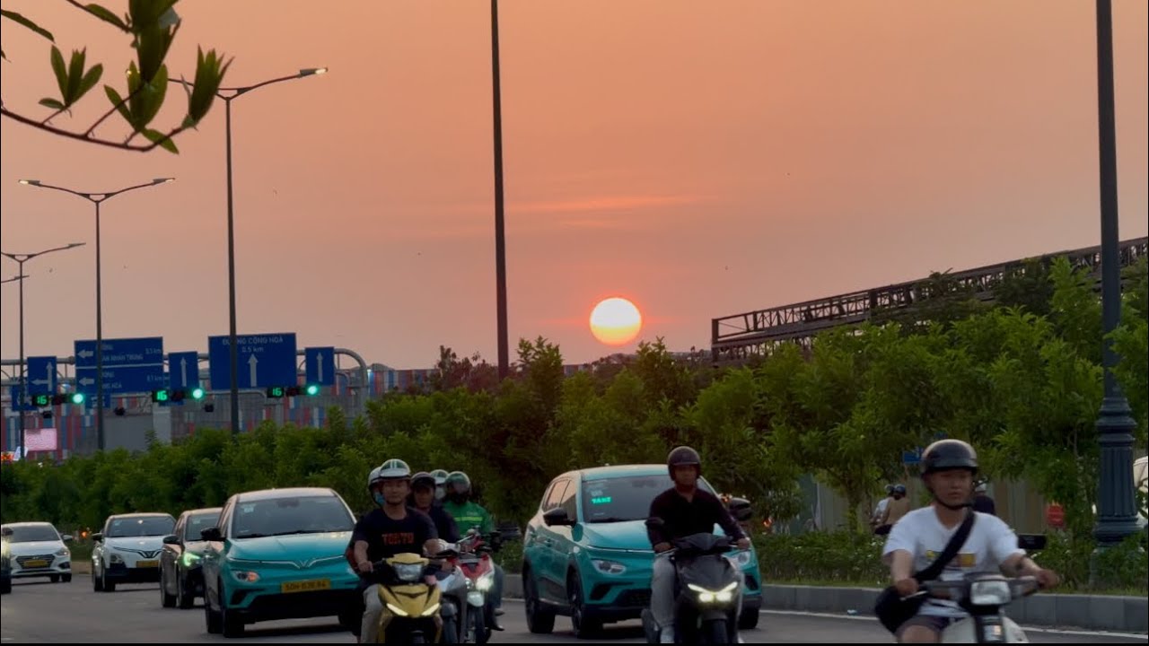 The Glow of Saigon 🌇