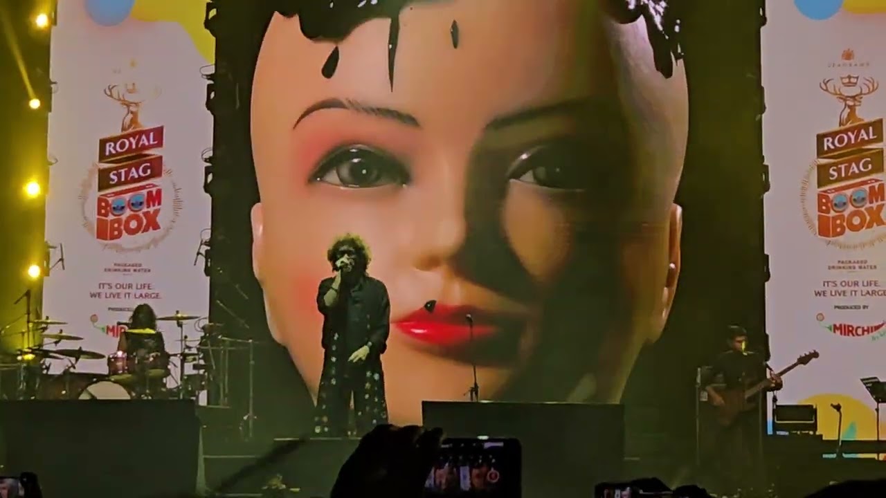 Khudartho Mangsashi - First Ever Stage Performance | Fossils | Rupam Islam