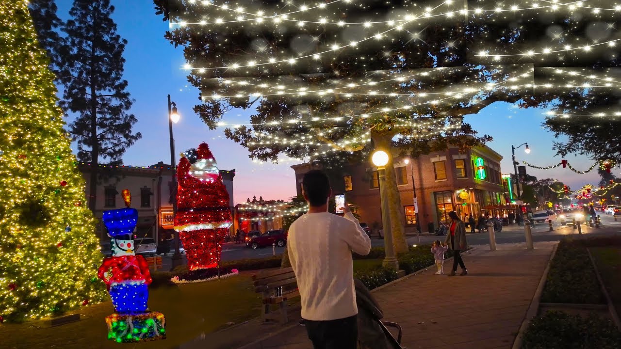 🎄✨ Walking in OLD TOWN ORANGE, CALIF at Christmas 2025