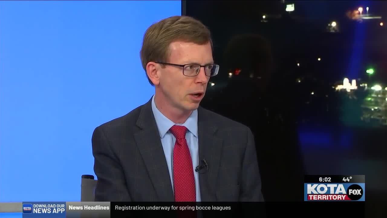 Член палаты представителей Джонсон отреагировал на результаты последнего опроса, согласно котором...