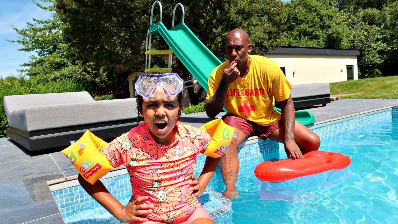 TIANA'S SWIMMING LESSONS!!