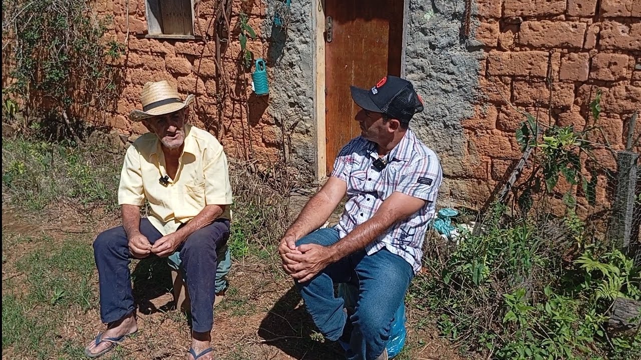 SENHOR BENTO FALA SOBRE SUA VIDA E RELEMBRA A HISTÓRIA DE SUA CASA DE 40 ANOS ATRÁS 