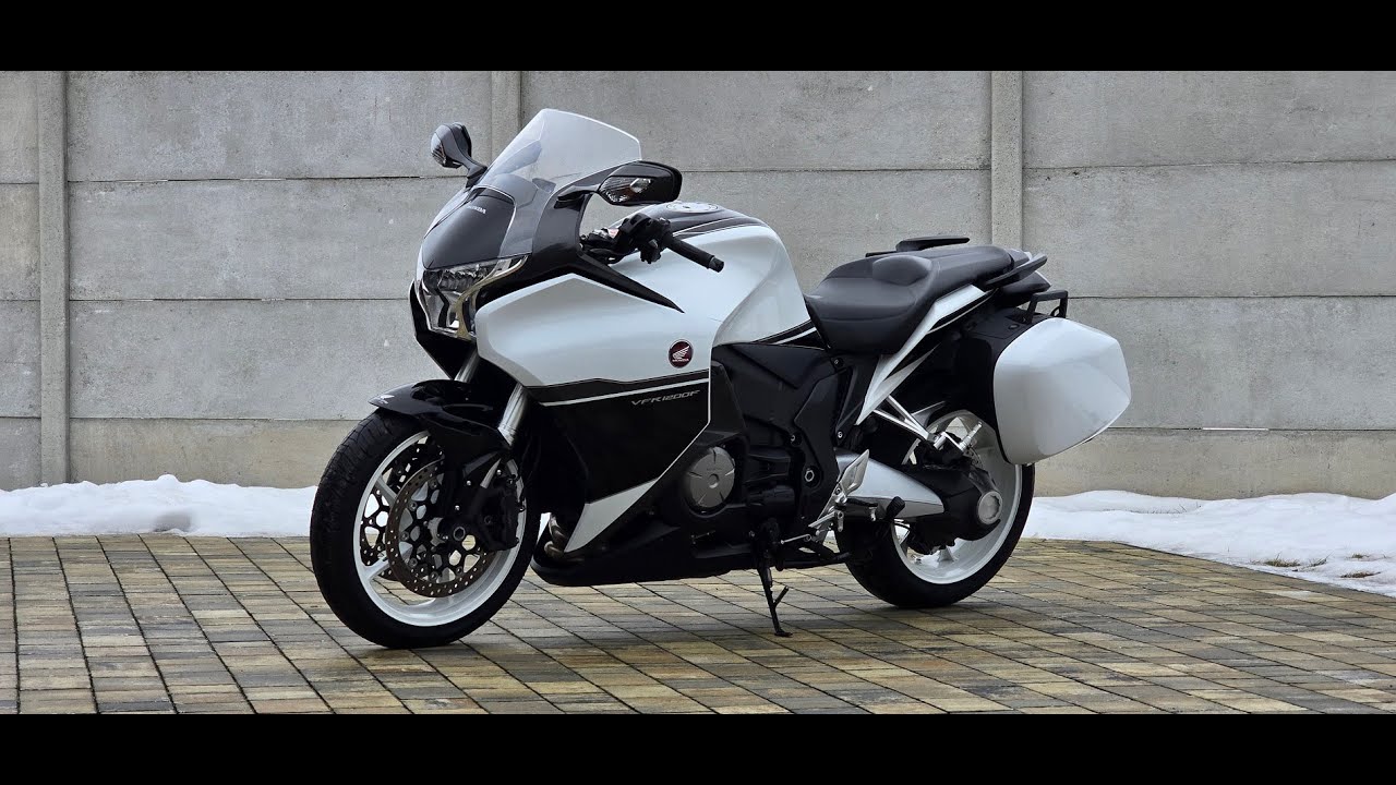 HONDA VFR 1200 F DCT - 2016 - 32500 km.