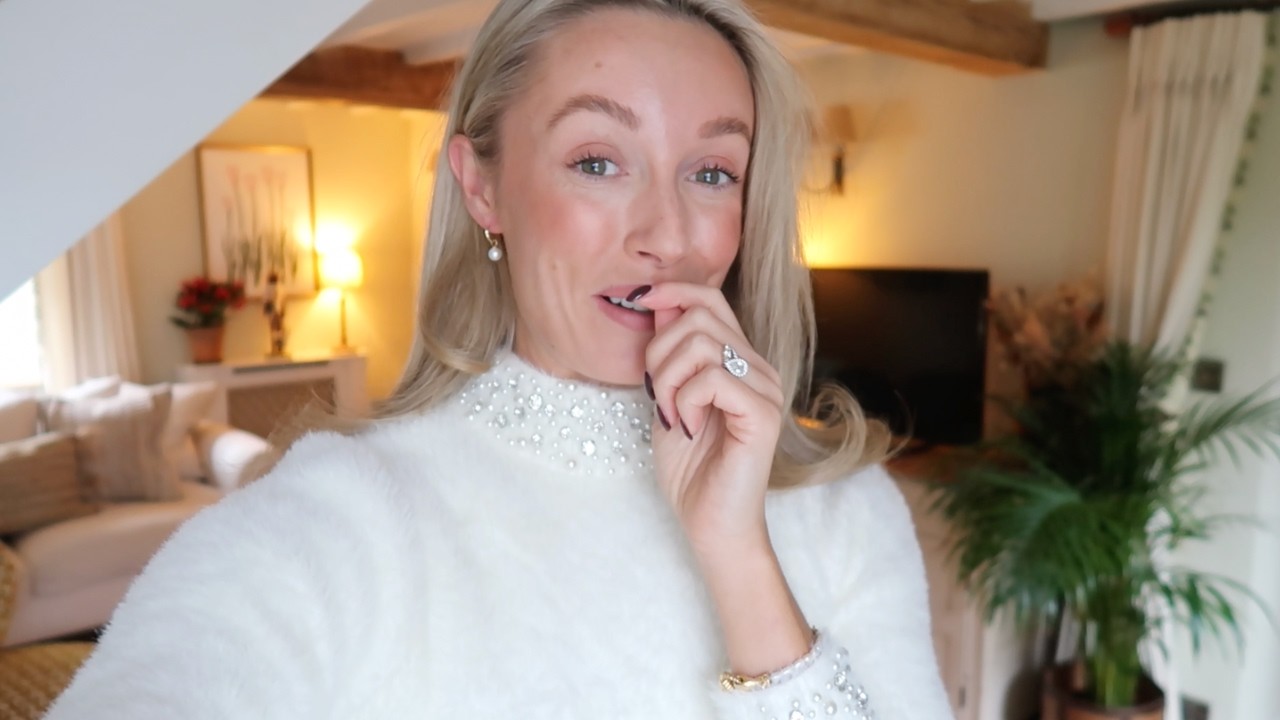 FESTIVE MAC & CHEESE + RENOVATION UPDATES AT STRAWTOP COTTAGE ~ Our Holiday Cottage ✨ VLOGMAS DAY 9