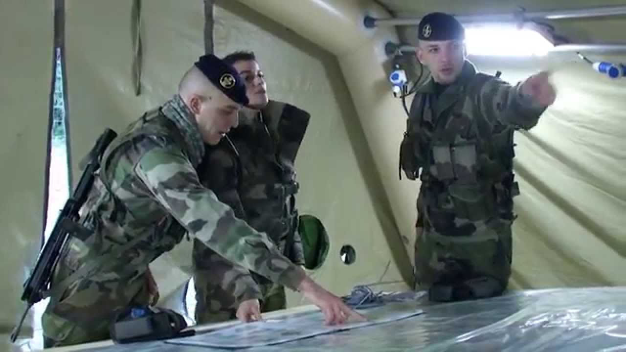 Combattant des systèmes d'information et de communication