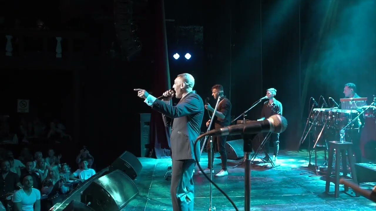 Vivir mi Vida – Gastón Obregón | En Vivo Teatro Bar (2022)