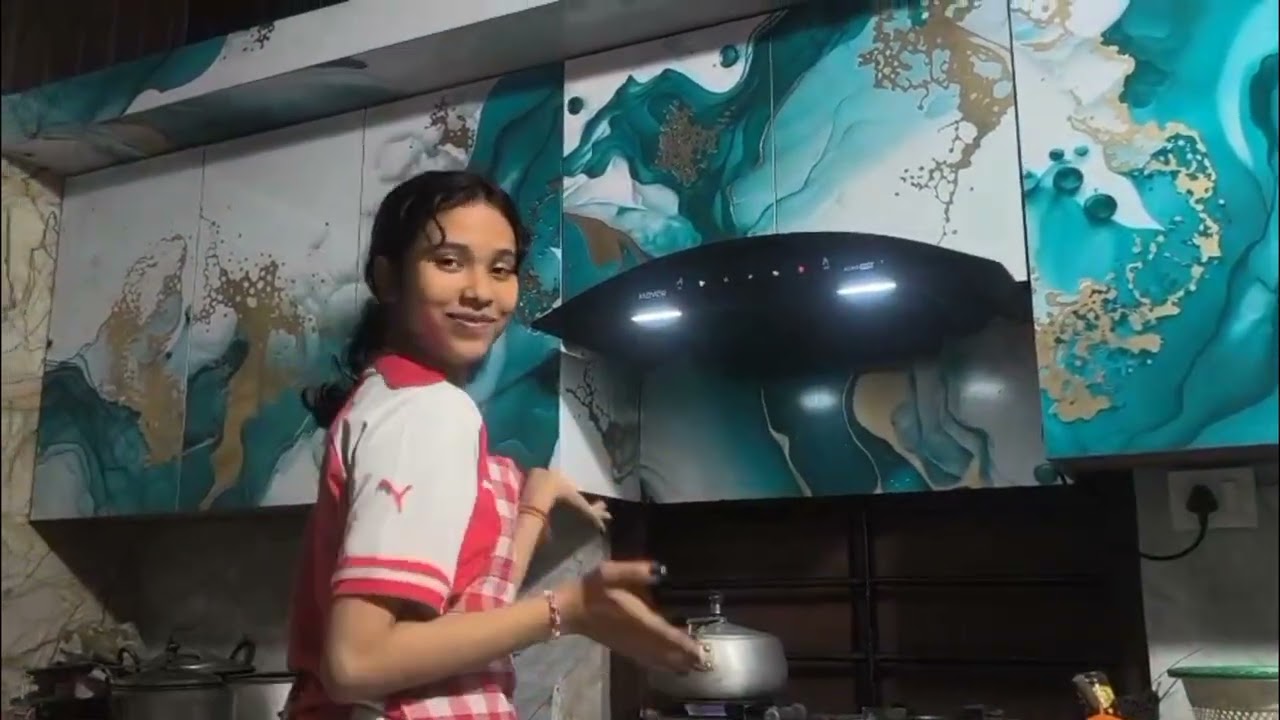 Asi cooking koi na kare 😭🤣
