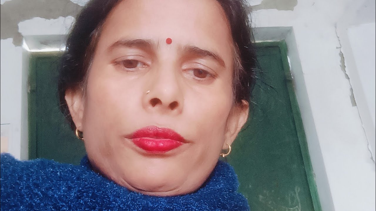 परी ने खा लिए सारी नमकीन बिस्कुट