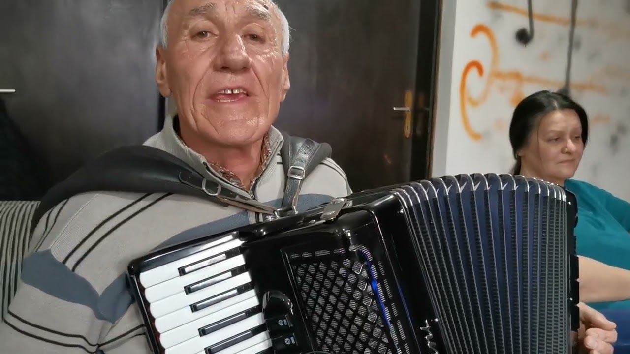 @radiobiserat Kera svira, Kera peva (uživo) #harmoika #pesma #live