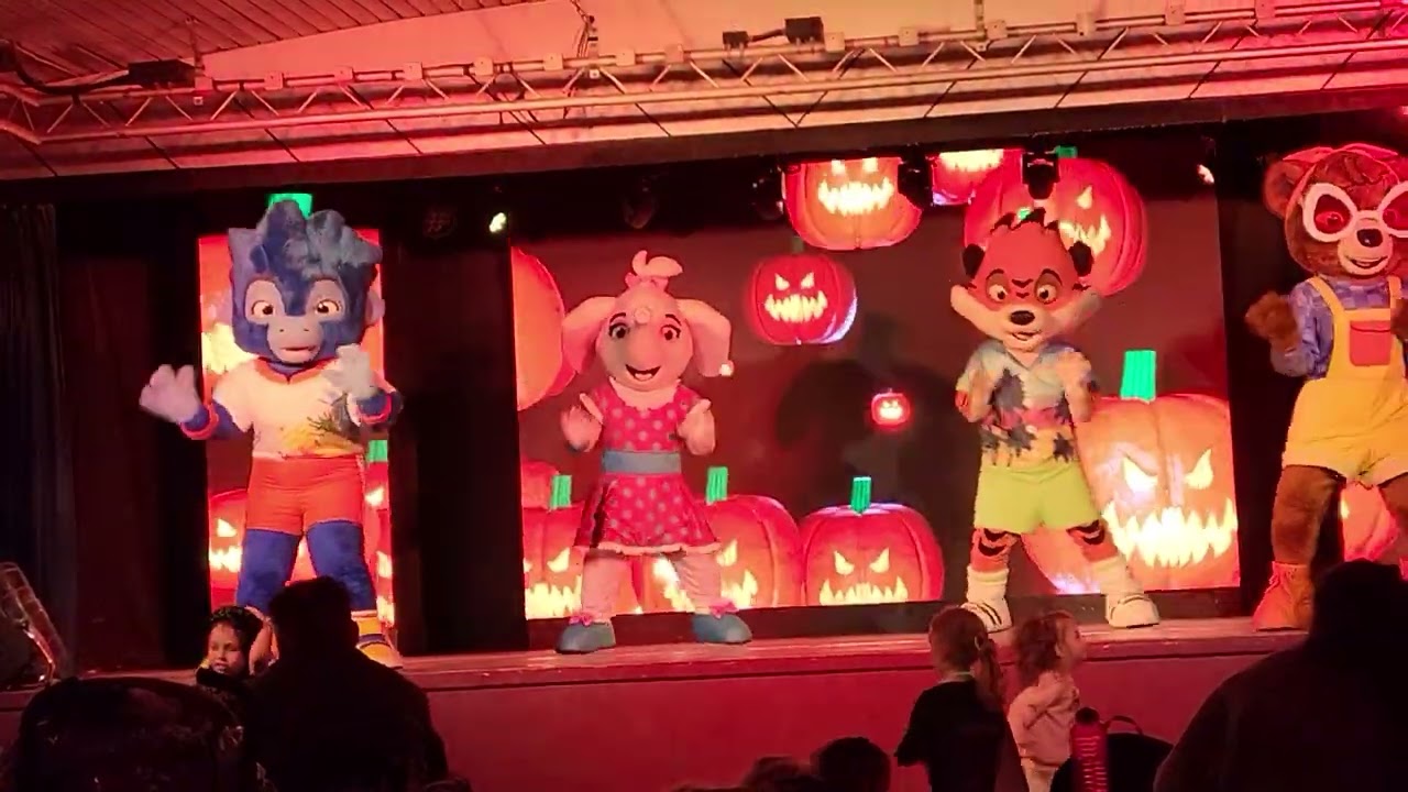 Haven Golden Sands October 2024 Sea side Squad Halloween show 2024