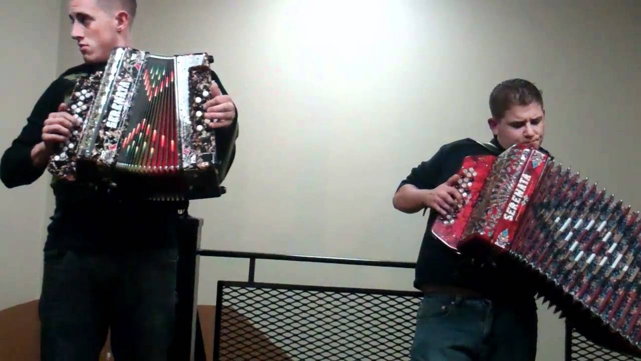 Video 48 joey e jeff na casa do arcos en newark